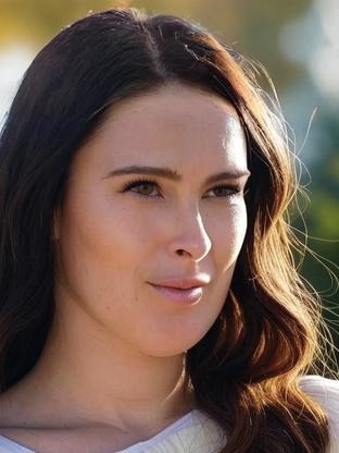 Person who looks like Rebecca Ferguson