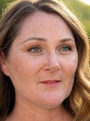 Person who looks like Melissa Leo