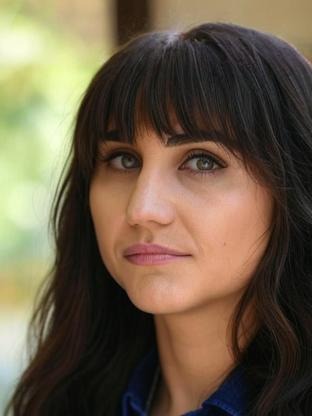 Person who looks like Dulce Maria