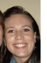 Person who looks like Holly Marie Combs