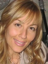 Person who looks like Jennifer Esposito