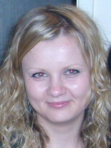 Person who looks like Kirsten Dunst