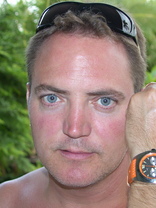 Person who looks like Tom Sizemore