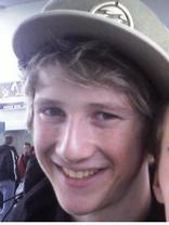 Person who looks like Topher Grace