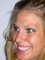 Person who looks like Elizabeth Perkins