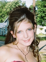 Person who looks like Anna Faris