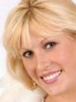 Person who looks like Faith Hill