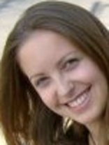 Person who looks like Jennifer Jason Leigh