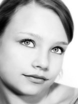 Person who looks like Thora Birch