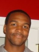 Person who looks like Marlon Wayans