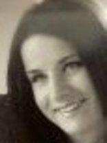 Person who looks like Jules Asner