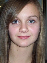 Person who looks like Mena Suvari