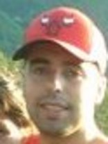 Person who looks like David Charvet