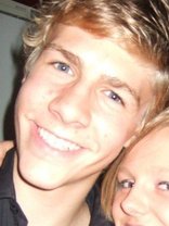 Person who looks like Charlie Hunnam