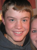 Person who looks like Jeremy Sumpter