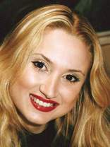 Person who looks like Gwen Stefani