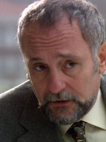 Person who looks like Jean Reno