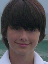 Person who looks like Josh Hutcherson