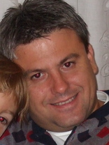 Person who looks like Charlie Sheen