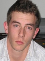 Person who looks like Ryan Reynolds