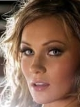 Person who looks like Carmen Electra