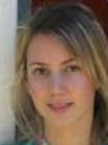 Person who looks like Julie Gonzalo