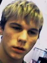 Person who looks like Josh Hartnett