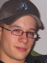 Person who looks like Freddie Prinze Jr.