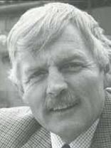 Person who looks like Tom Selleck