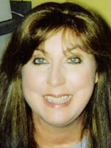 Person who looks like Marlo Thomas