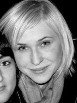 Person who looks like Brittany & Cynthia Daniel