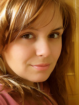 Person who looks like Molly Sims