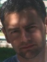 Person who looks like Danny Masterson