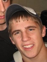 Person who looks like Haley Joel Osment