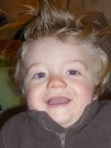 Person who looks like Jonathan Lipnicki