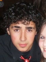 Person who looks like Zac Posen