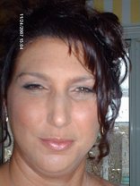 Person who looks like Joely Fisher