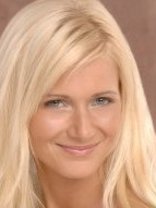 Person who looks like Paris Hilton