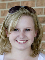 Person who looks like Dayna Devon