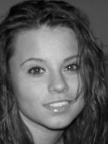 Person who looks like Kelly Carlson