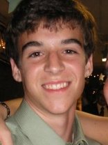 Person who looks like Fred Savage