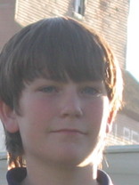 Person who looks like Josh Hutcherson