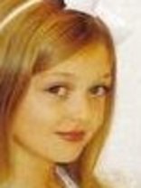 Person who looks like Dakota Fanning