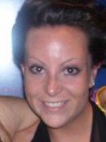 Person who looks like Elizabeth Perkins