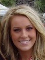 Person who looks like Carrie Underwood