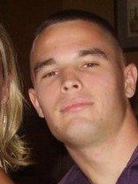 Person who looks like Josh Hartnett