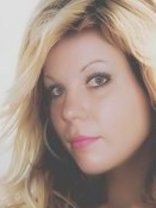 Person who looks like Lauren Woodland