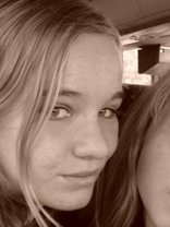 Person who looks like Mika Boorem