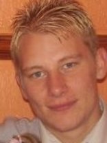 Person who looks like Justin Hartley