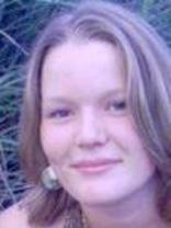 Person who looks like Julia Stiles